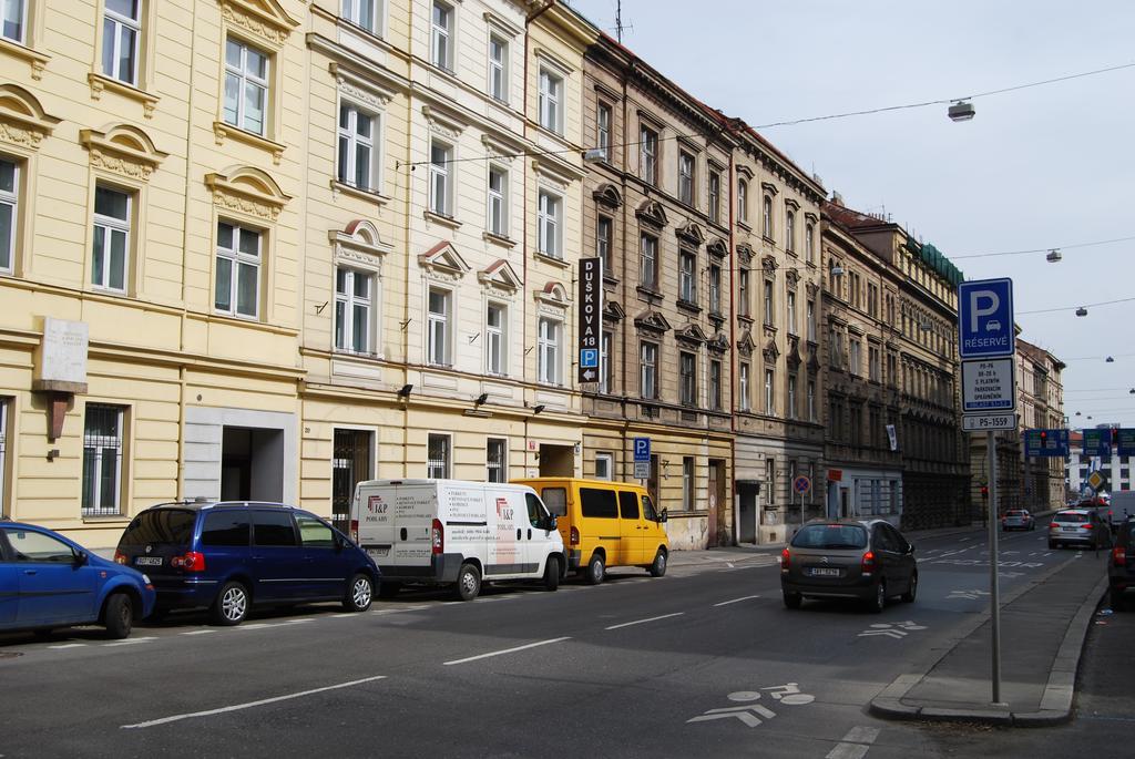 Duskova Apartments Praga Exterior foto